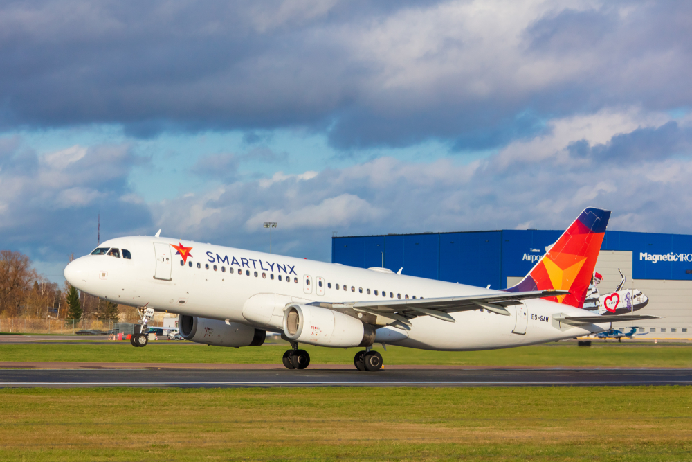 Tallinn,,Estonia,-,October,19,,2019:,Airbus,A320-232,Aircraft,Es-sam