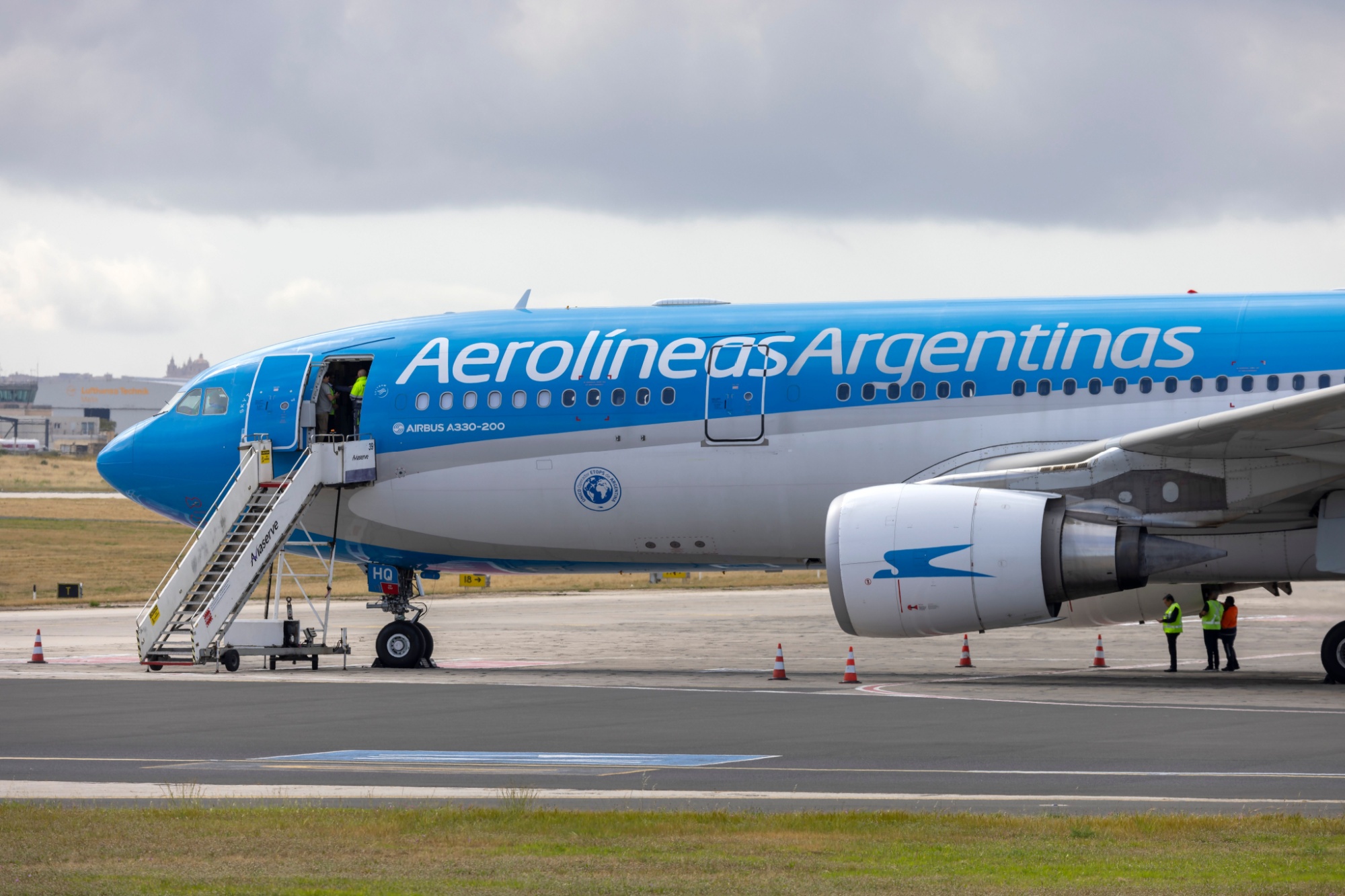 Aerolineas Argentinas: Disruptions due to pilot protests threaten