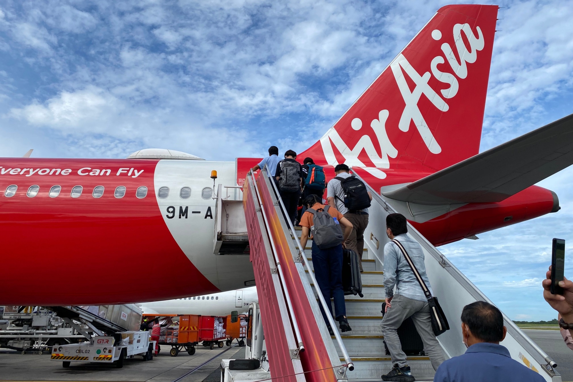 AirAsia meluncurkan penerbangan langsung dari Bali / Jakarta ke Hong Kong – Aerotime