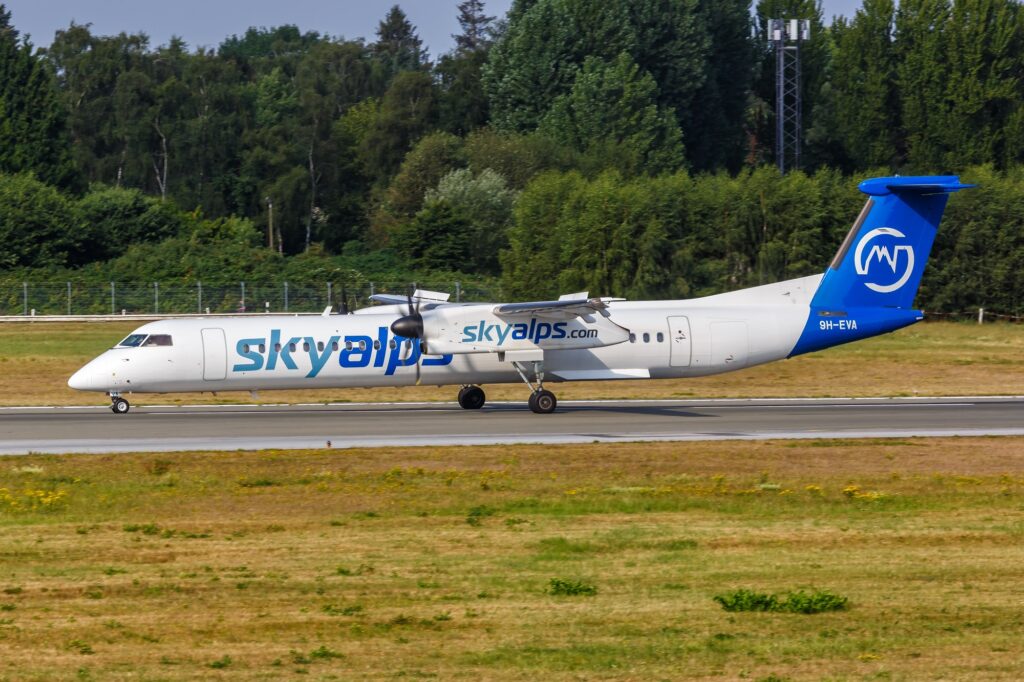 Sky Alps Dash 8 Q400