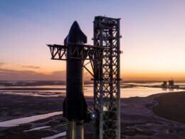 SpaceX Starship rocket ready to launch