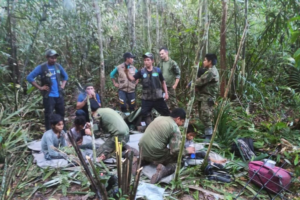 The children being rescued by the Colombian army