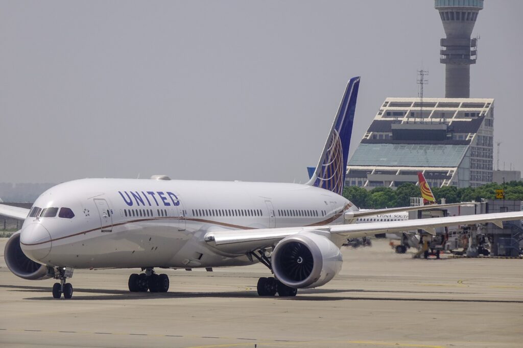 United Airlines wants the DOT to extend the waiver allowing it to not operate some flights to China