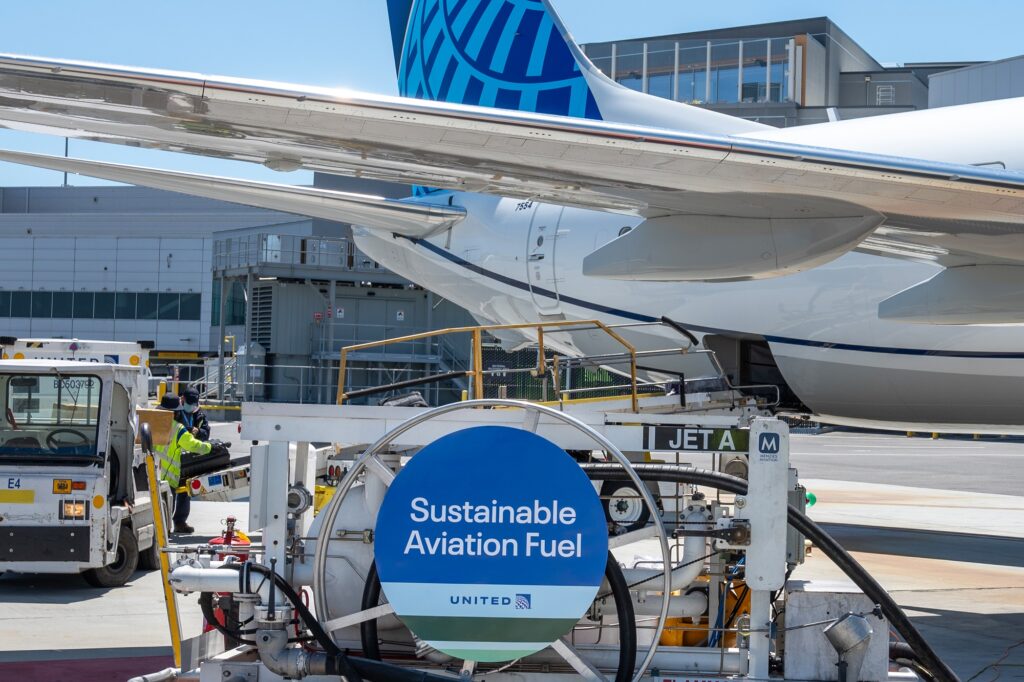 United Airlines is going to promote Sustainable Aviation Fuel SAF with a special livery on a Boeing 737 MAX