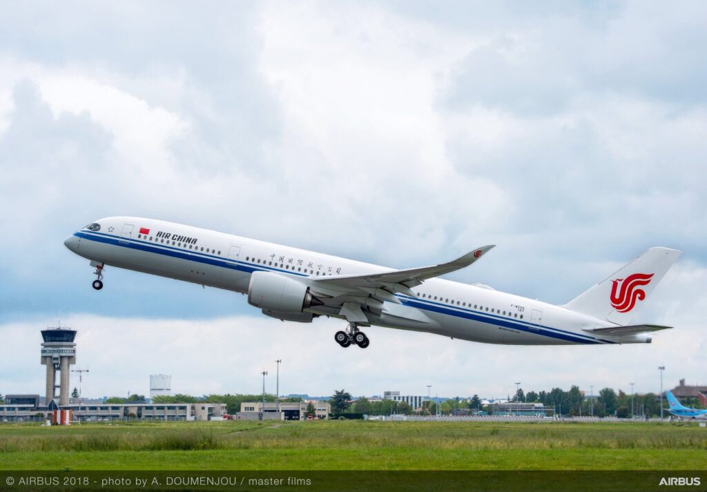 a350-900-air-china-msn167-take-off.jpg