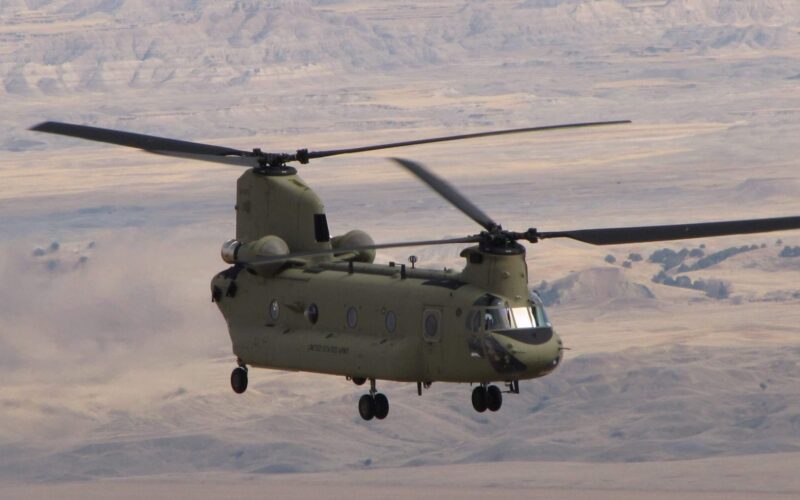 a_boeing_ch-47f_chinook_helicopter-1.jpg