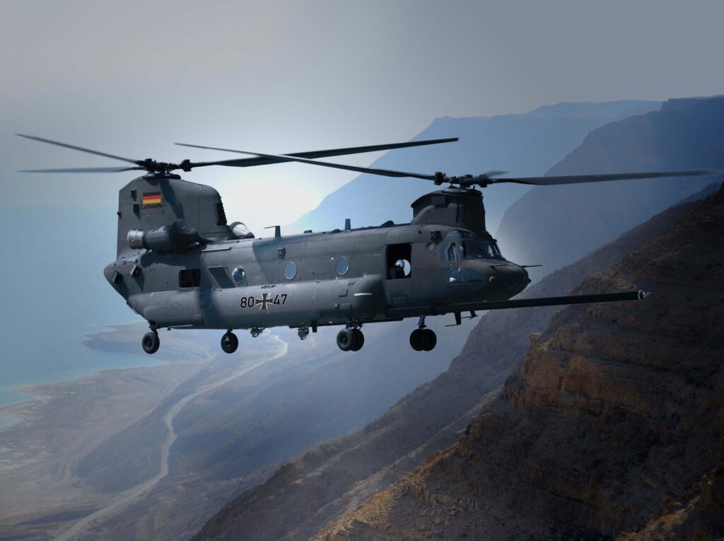 a_luftwaffe_boeing_ch-47_chinook_heliicopter.jpg