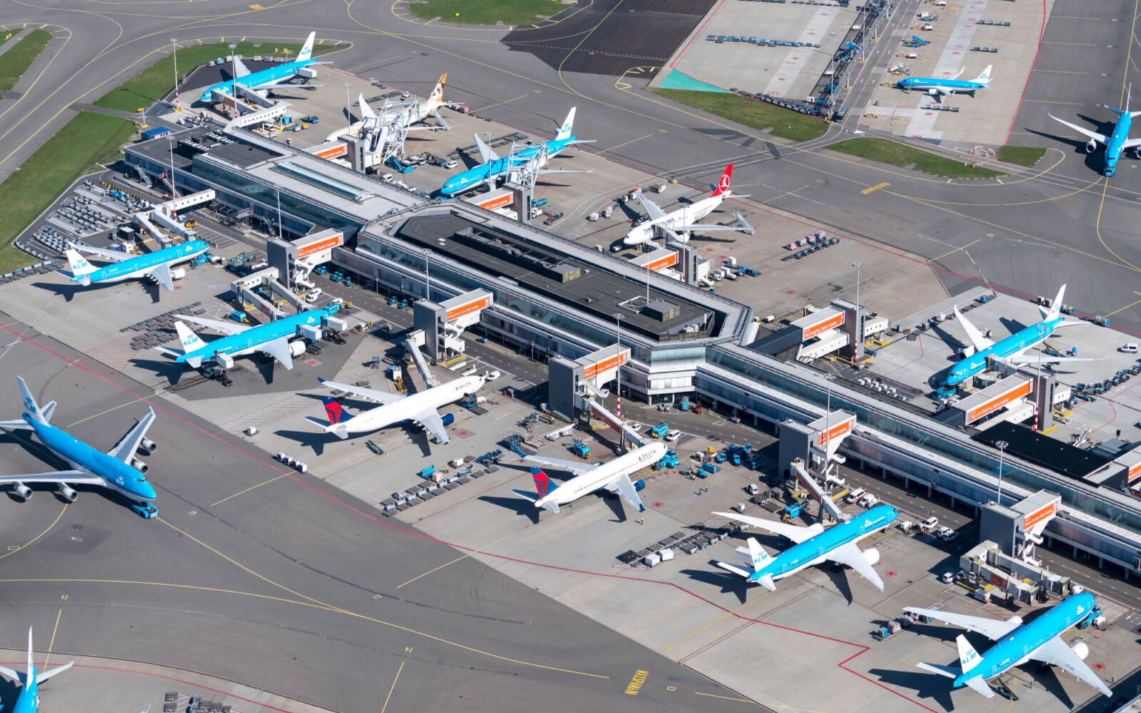 Amsterdam Capacity Limit Increase Means Relief For Airlines   Aerial View Of Schiphol 1600x1000 