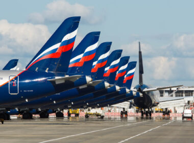 aeroflot_sukhoi_superjet_aircraft_in_moscow-2.jpg