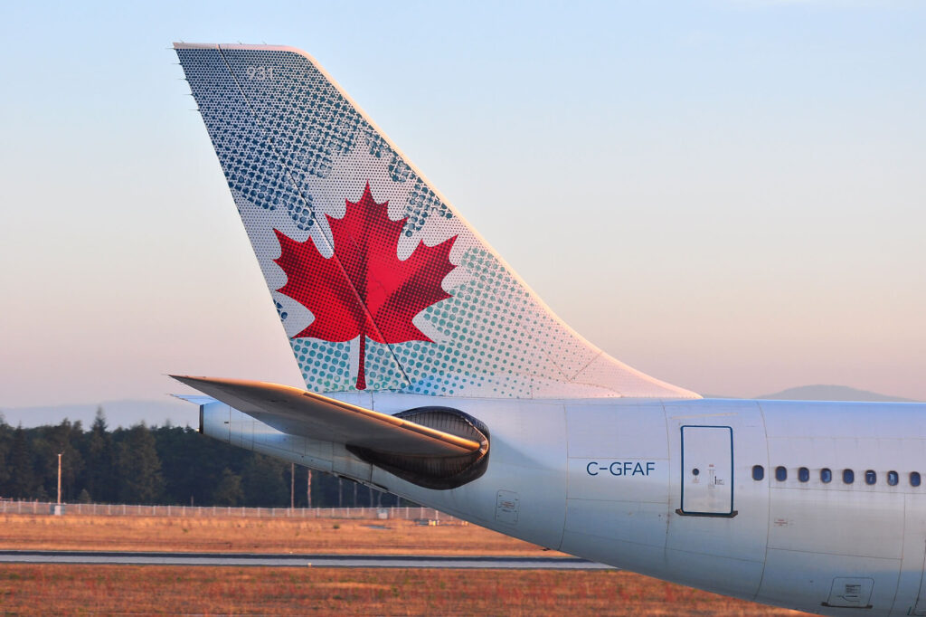 air_canada_tail_at_frankfurt_airport.jpg