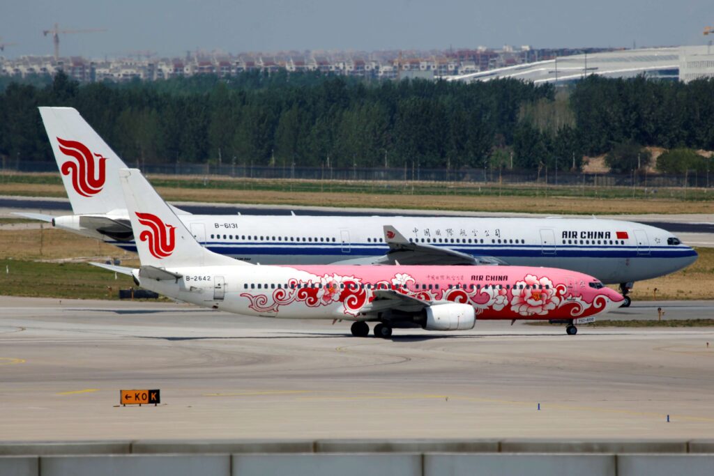 air_china_airbus_a330_boeing_737-1.jpg