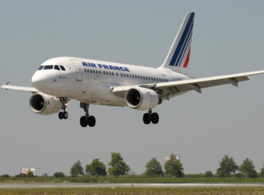 air_france_mask_covid-19.jpg