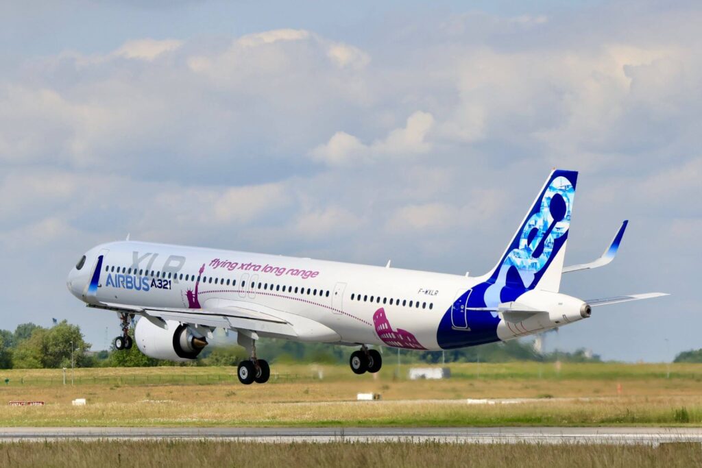 airbus_a321_maiden_flight.jpg