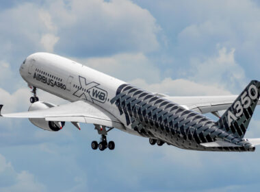 airbus_a350_on_a_demonstrational_flight_during_the_maks_air_show_in_moscow_russia.jpg