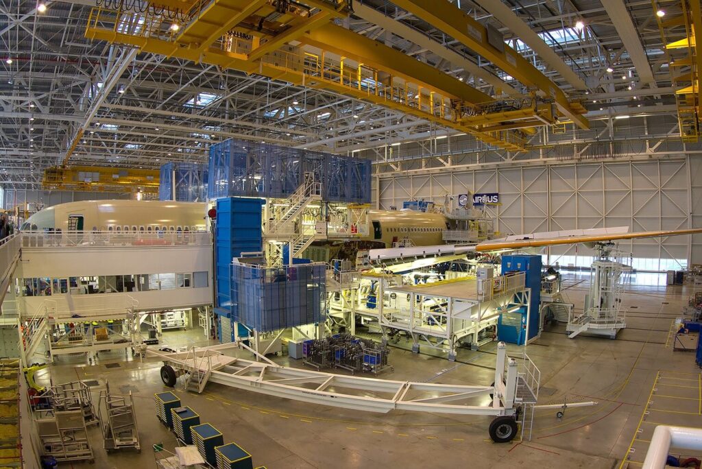 airbus_assembly_line_in_toulouse-2.jpg