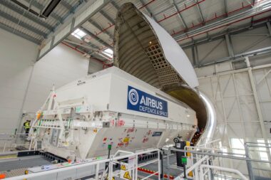 airbus_beluga_brings_airbus_satellite_to_kennedy_space_center-tls-loading1_copyright-airbus.jpg