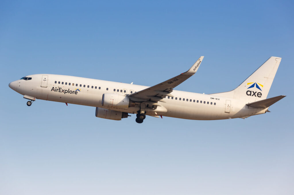 airexplore_boeing_737_departing_ben_gurion_tel_aviv_international_airport_tlv.jpg