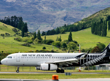 airplane_of_air_new_zealand_takes_off_from_queenstown_airport.jpg