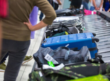 airport luggage carousel