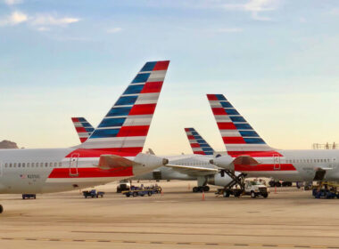 american_airlines_aircraft_at_pheonix_international_airport_phx-3.jpg