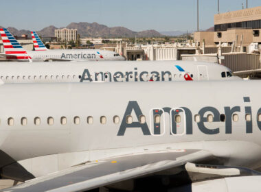 american_airlines_aircraft_on_ramp_at_pheonix_airport_phx.jpg