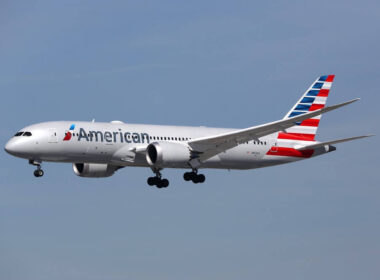 american_airlines_boeing_787_dreamliner.jpg