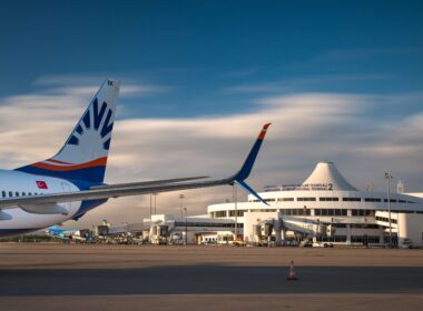 antalya_airport_apron.jpg