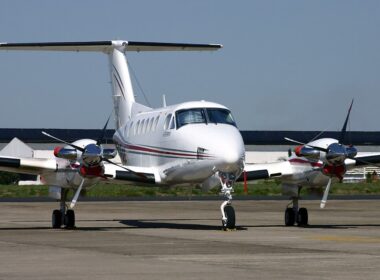 beech_b200_super_king_air_an1213760.jpg