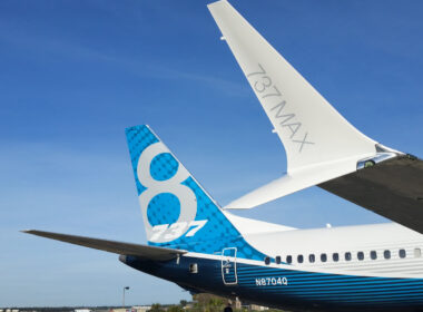 boeing_737_max_split-tip_winglet.jpg