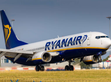 boeing_737_of_ryanair-6-3.jpg