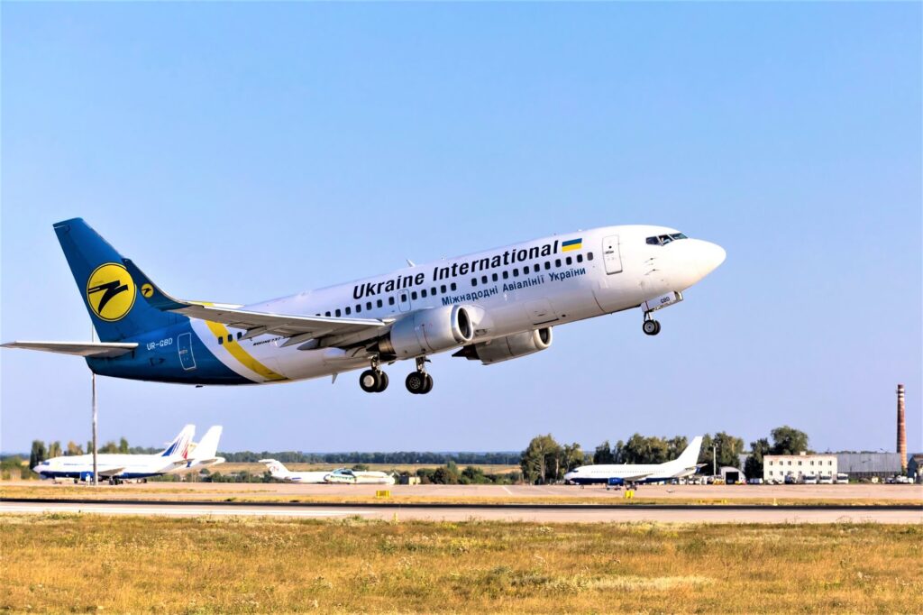 boeing_737_of_ukraine_international_airlines.jpg