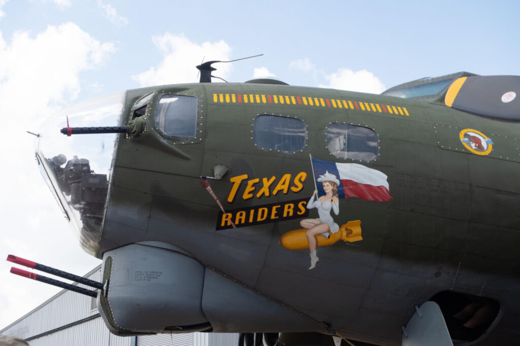 boeing_b-17_flying_fortress_bomber_of_the_texas_raiders.jpg