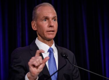 boeing_ceo_dennis_muilenburg-1.jpg