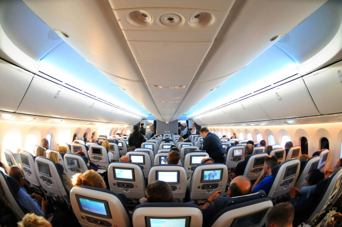 british-airways-boeing-787-8-dreamliner-economy-class-cabin.jpg - AeroTime