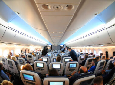 british-airways-boeing-787-8-dreamliner-economy-class-cabin.jpg