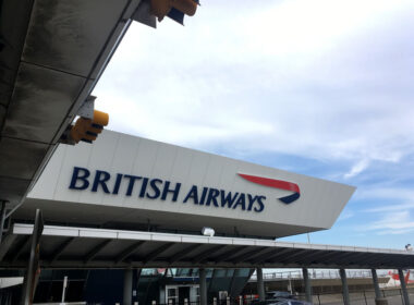 british-airways-logo-at-new-york-john-f.-kennedy-international-airport-ba-terminal.jpg