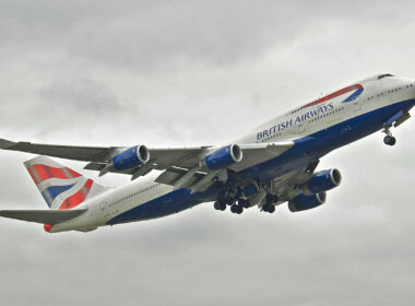 british_airways_boeing_747-400_g-civn@lhr18.05.2012_652mc_7262733156.jpg