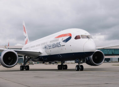 british_airways_boeing_787_dreamliner_parked_at_london_heathrow_airport-1.jpg