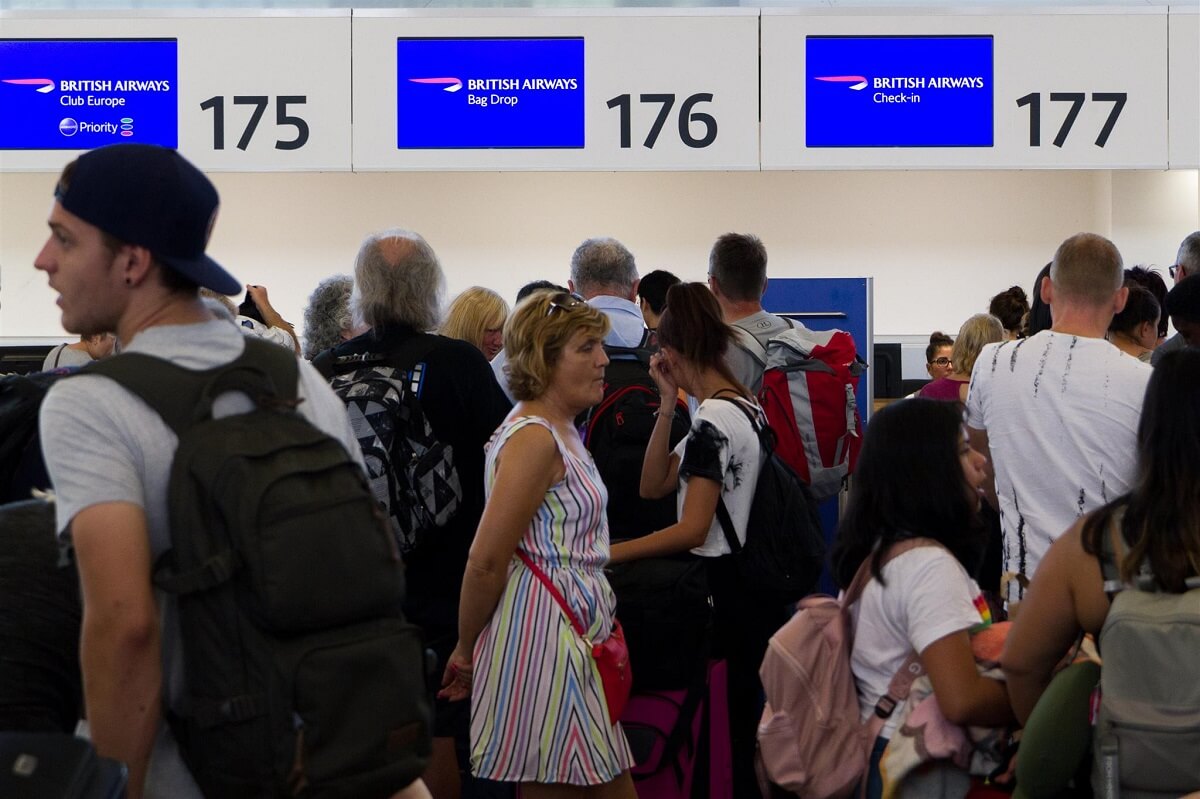 British Airways IT Glitch Strands Passengers At 3 London Airports ...