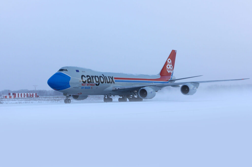 cargolux_boeing_747-8_with_mask_on_livery.jpg