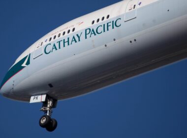 cathay_pacific_b777-2.jpg