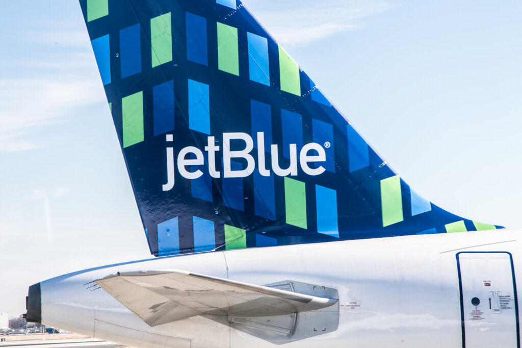 close_up_of_a_jetblue_tail.jpg