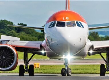 easyjet_airlines_airbus_a320-251n-1-1.jpg