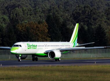 embraer_e195-e2_binter_canarias.jpg