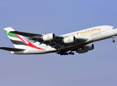 emirates_a380-2.jpg