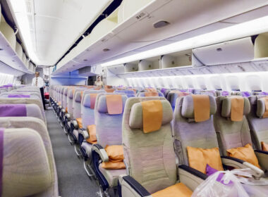 emirates_airlines_boeing_777_economy_class_seats.jpg