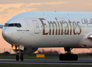 emirates_boeing_777-300_taxiing_at_prague_czechia-1.jpg