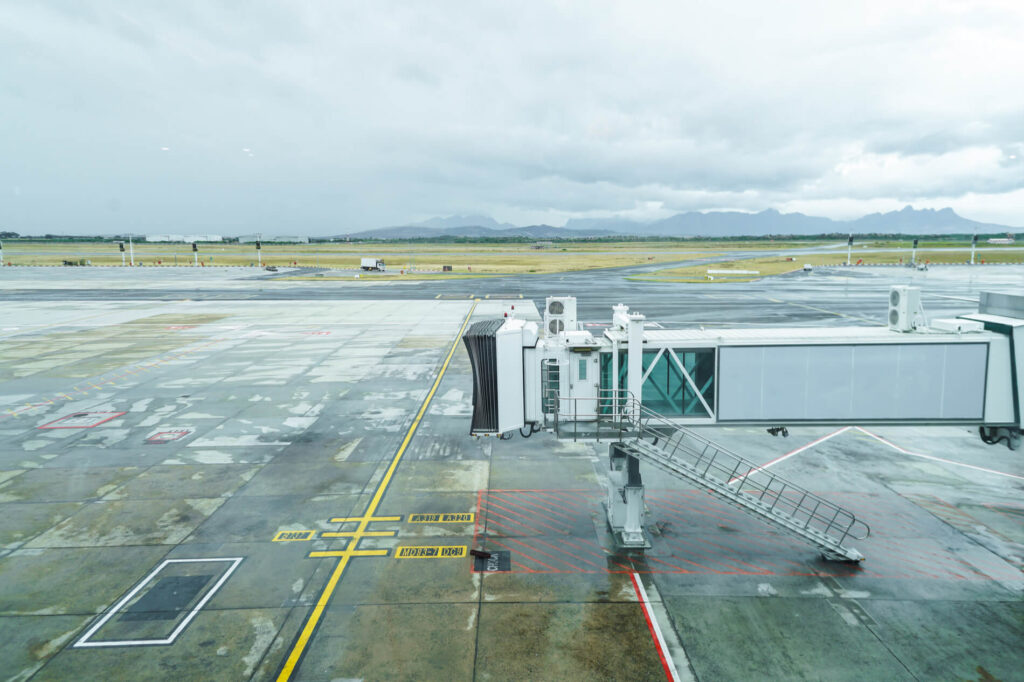 empty_airport-1.jpg