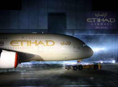 etihad_airways_first_airbus_a380_aircraft_in_hamburg.jpg