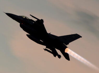 f-16_fighter_jet_taking_off_holloman_air_force_base-1.jpg